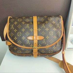 Louis Vuitton Saumur 30